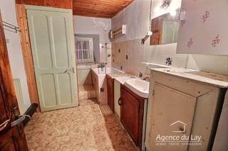 Sold House or Chalet maison individuelle 10 rooms 243 m² Les Contamines-Montjoie 74170 Le Cugnon