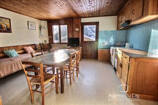 Sold House or Chalet maison individuelle 10 rooms 243 m² Les Contamines-Montjoie 74170 Le Cugnon