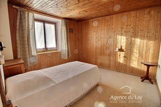 Sold House or Chalet maison individuelle 10 rooms 243 m² Les Contamines-Montjoie 74170 Le Cugnon