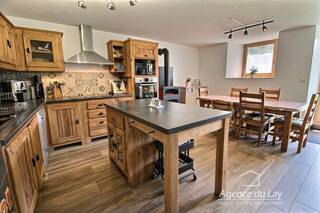 Sold Apartment t4 97.43 m² Les Contamines-Montjoie 74170 Centre
