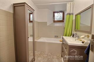 Sold Apartment t4 97.43 m² Les Contamines-Montjoie 74170 Centre