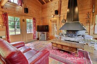 Sold House or Chalet maison individuelle 6 rooms 180 m² Les Contamines-Montjoie 74170 1,5 km centre