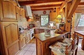 Sold House or Chalet maison individuelle 4 rooms 146 m² Les Contamines-Montjoie 74170 Proche village
