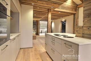 Buy House or Chalet maison individuelle 9 rooms 252 m² Les Contamines-Montjoie 74170 Proche village