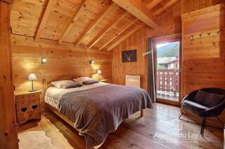 Vente Maison ou Chalet chalet 4 pièces 146.11 m² Les Contamines-Montjoie 74170 Proche village