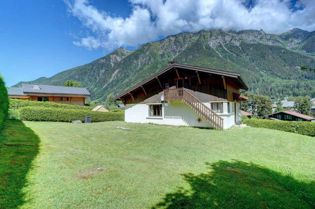 Vendu Chalet 6 pièces 260 m² Chamonix-Mont-Blanc 74400