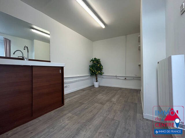 Location local commercial à Chartres (28000)