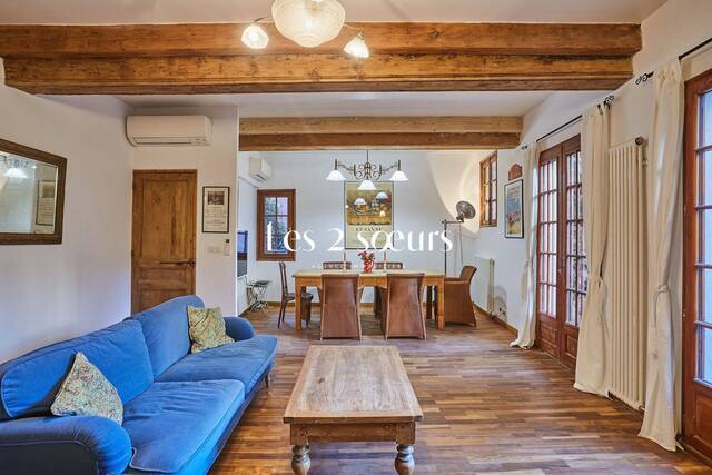 Rent House maison 6 rooms 212.43 m² Aix-en-Provence 13100 Mazarin