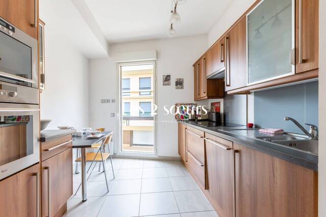 Rent Apartment t4 110 m² Aix-en-Provence 13100