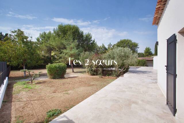 Sold House maison mitoyenne 4 rooms 112 m² Aix-en-Provence 13100