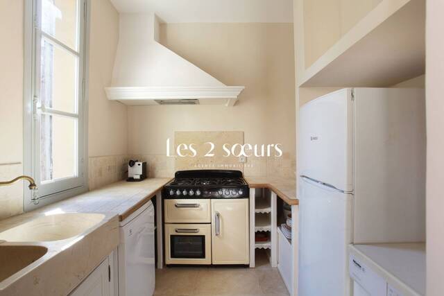 Location Appartement 60 m² Aix-en-Provence 13100