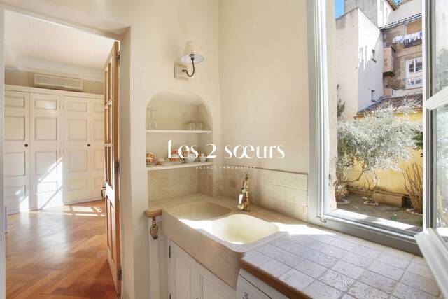 Location Appartement 60 m² Aix-en-Provence 13100