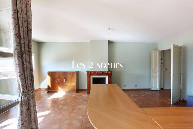 Sold Apartment t3 74.68 m² Aix-en-Provence 13100