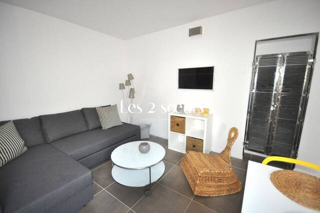 Rent Apartment appartement 1 room 20 m² Aix-en-Provence 13100