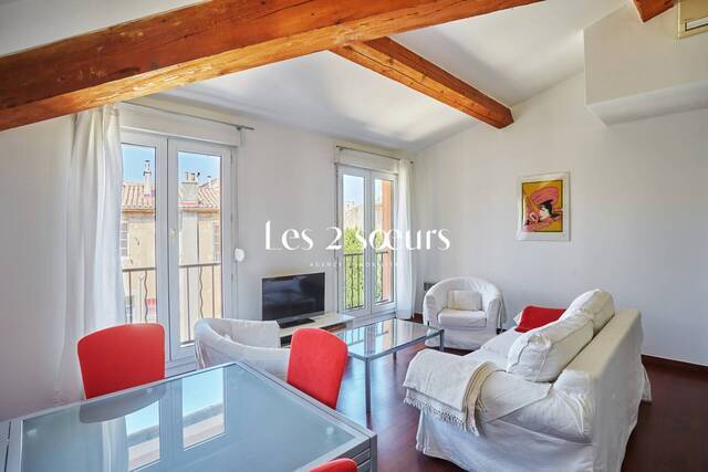 Rent Apartment duplex 3 rooms 68 m² Aix-en-Provence 13100