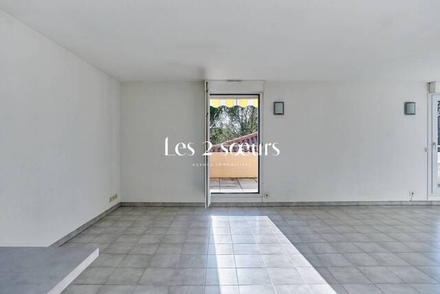 Sale Apartment 2 rooms 51 m² Aix-en-Provence 13090