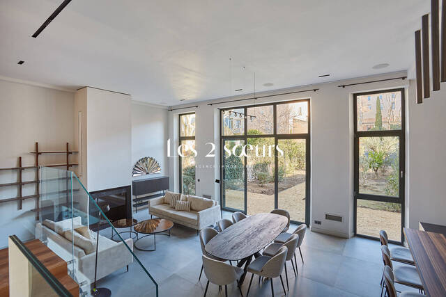 Location Maison individuelle 8 pièces 400 m² Aix-en-Provence 13100
