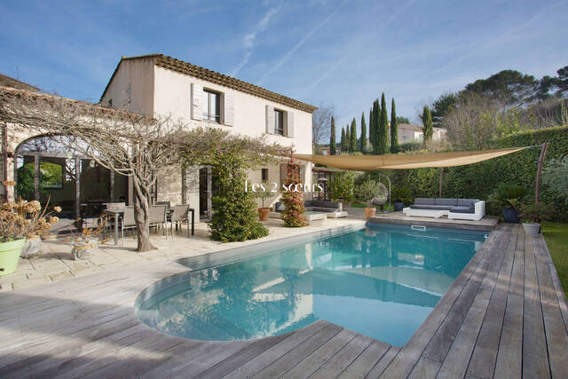 Vendu Maison 5 pièces 165 m² Aix-en-Provence 13100