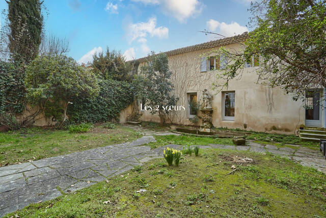 Sale House 5 rooms 160 m² Aix-en-Provence 13100