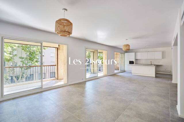 Vendu Appartement 4 pièces 111.54 m² Aix-en-Provence 13100