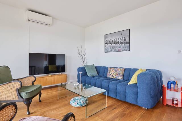 Rent Apartment t3 86.12 m² Aix-en-Provence 13100