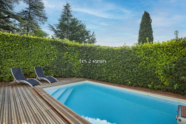 Vente Maison 5 pièces 117 m² Saint-Marc-Jaumegarde 13100