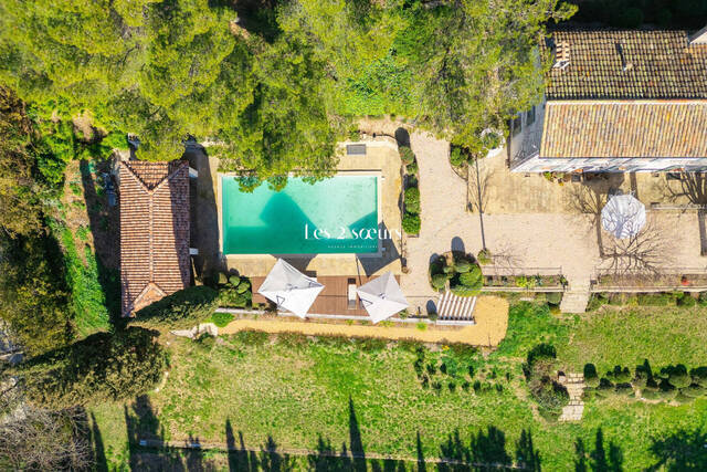 Vente Maison bastide 7 pièces 215 m² Aix-en-Provence 13080