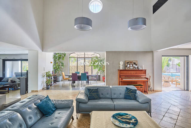Vente Maison 8 pièces 346.05 m² Aix-en-Provence 13100