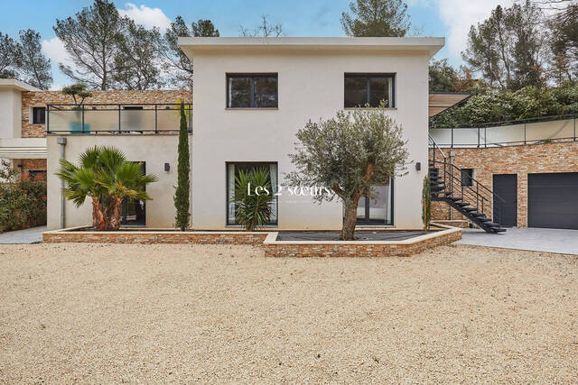 Vente Maison contemporaine 7 pièces 276.25 m² Saint-Marc-Jaumegarde 13100