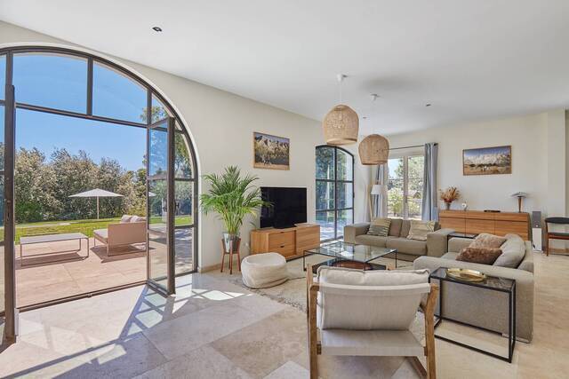 Location Maison 6 pièces 394.46 m² Saint-Marc-Jaumegarde 13100