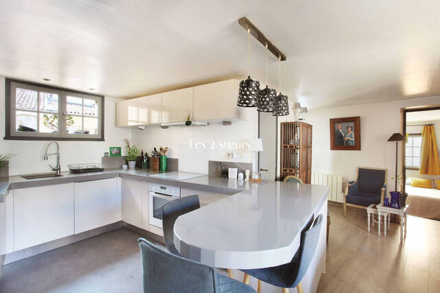 Vendu Appartement duplex 6 pièces 92 m² Aix-en-Provence 13100