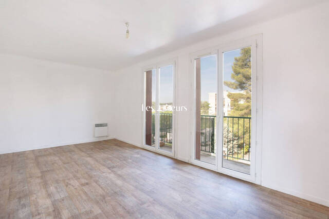 Vendu Appartement 3 pièces 50 m² Aix-en-Provence 13100