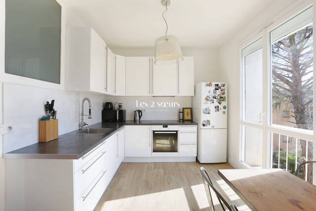 Vendu Appartement 3 pièces 68.21 m² Aix-en-Provence 13100