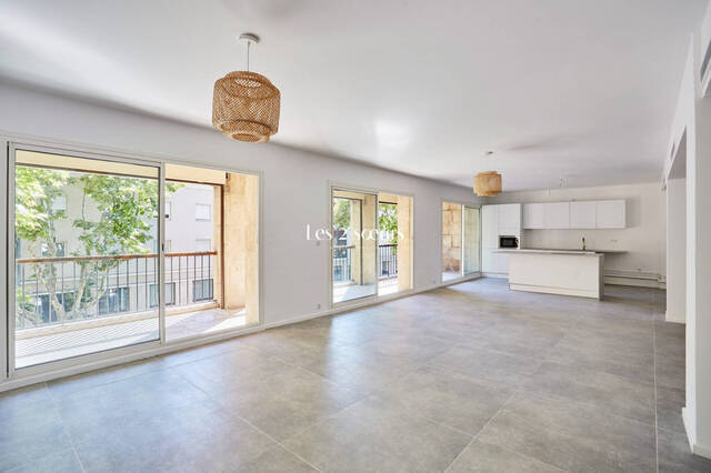 Vendu Appartement 4 pièces 111.54 m² Aix-en-Provence 13100
