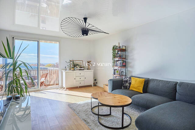 Vendu Appartement 4 pièces 93.98 m² Aix-en-Provence 13090