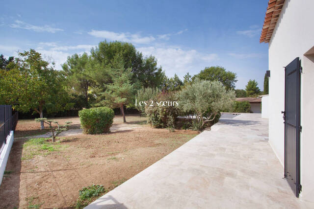 Vendu Maison 4 pièces 112 m² Aix-en-Provence 13100