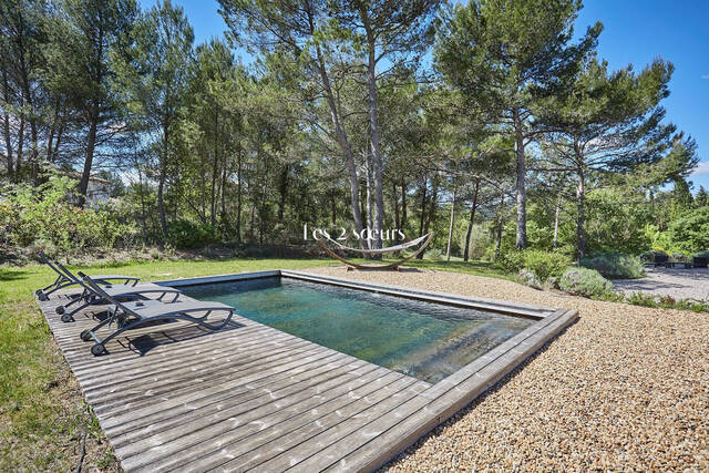 Vendu Maison 6 pièces 200 m² Venelles 13770