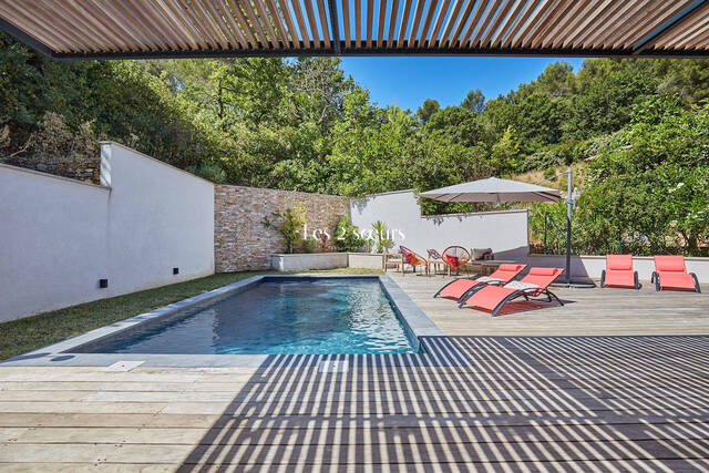 Sale House maison contemporaine 7 rooms 276.25 m² Saint-Marc-Jaumegarde 13100