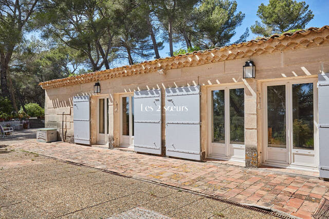 Sale House 5 rooms 160 m² Aix-en-Provence 13100