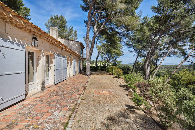 Sale House 5 rooms 160 m² Aix-en-Provence 13100