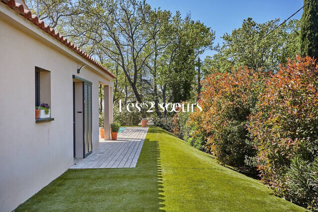 Sale House 5 rooms 125 m² Aix-en-Provence 13090