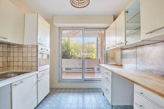 Vente Appartement 3 pièces 81 m² Aix-en-Provence 13100
