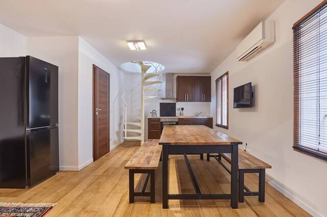 Location Appartement duplex 2 pièces 55 m² Aix-en-Provence 13100