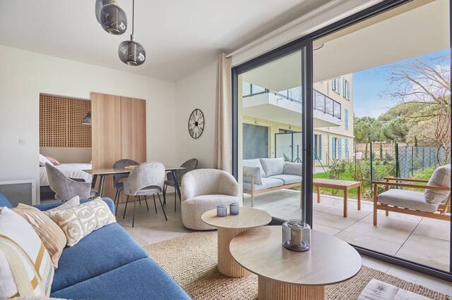 Rent Apartment t1 2 rooms 47.05 m² Aix-en-Provence 13100