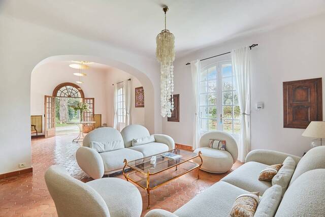 Location Maison 6 pièces 265 m² Aix-en-Provence 13100