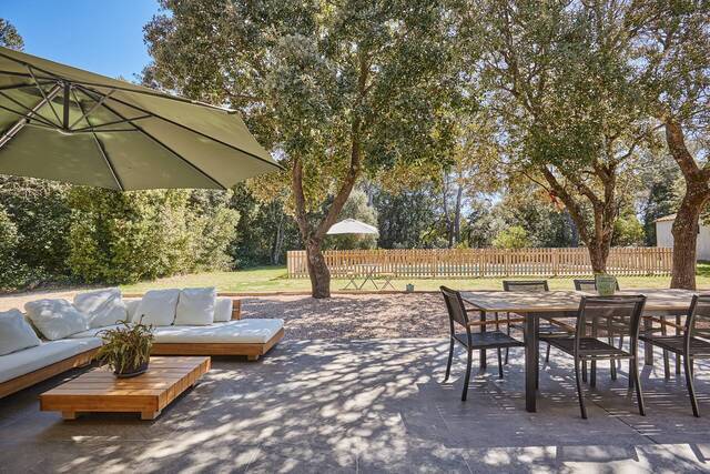 Location Maison 193 m² Aix-en-Provence 13080