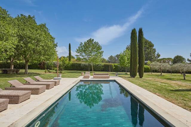 Location Maison bastide 7 pièces 292.66 m² Puyricard 13540