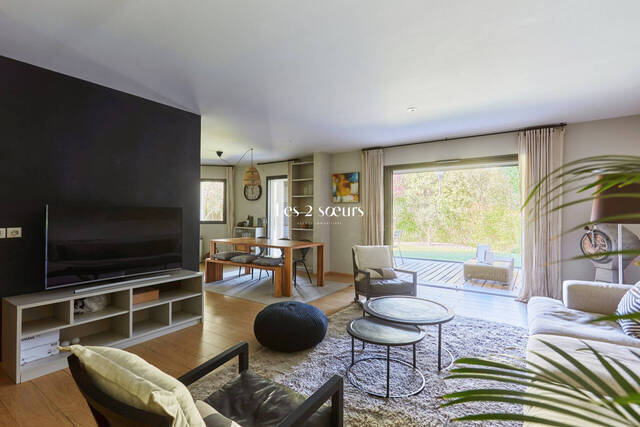 Location Appartement 5 pièces 123.89 m² Aix-en-Provence 13090
