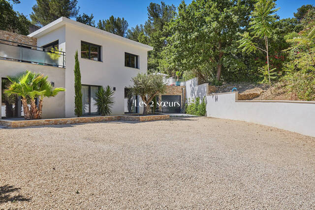 Vente Maison contemporaine 7 pièces 276.25 m² Saint-Marc-Jaumegarde 13100