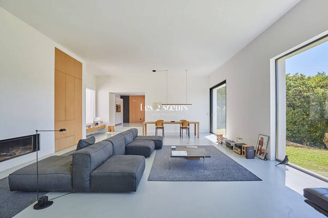 Vente Maison contemporaine 6 pièces 186.23 m² Le Tholonet 13100